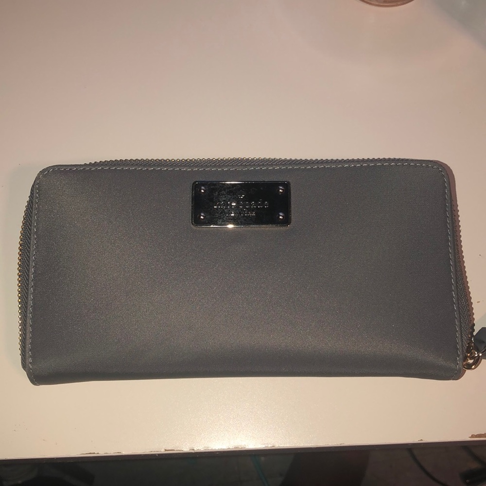 Kate Spade New York • Wallet
